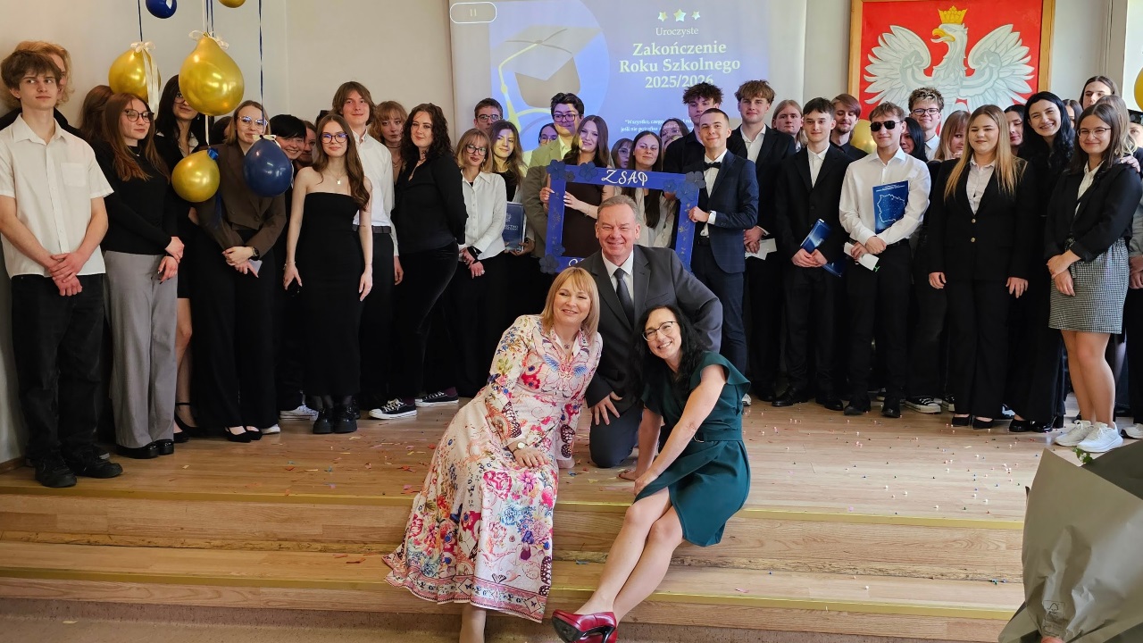 24-04-2025r-uroczyste-zakonczenie-roku-szkolnego-2025-2026-pozegnanie-klas-maturalnych-689202.jpg