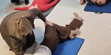 Powiększ grafikę: szkolenie-z-pierwszej-pomocy-dla-pracownikow-zsa-p-656169.jpg