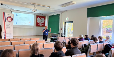 Powiększ grafikę: warsztaty-profilaktyczne-powiatowej-stacji-sanitarno-epidemiologicznej-w-gdansku-dla-uczniow-klas-piatych-718631.jpg