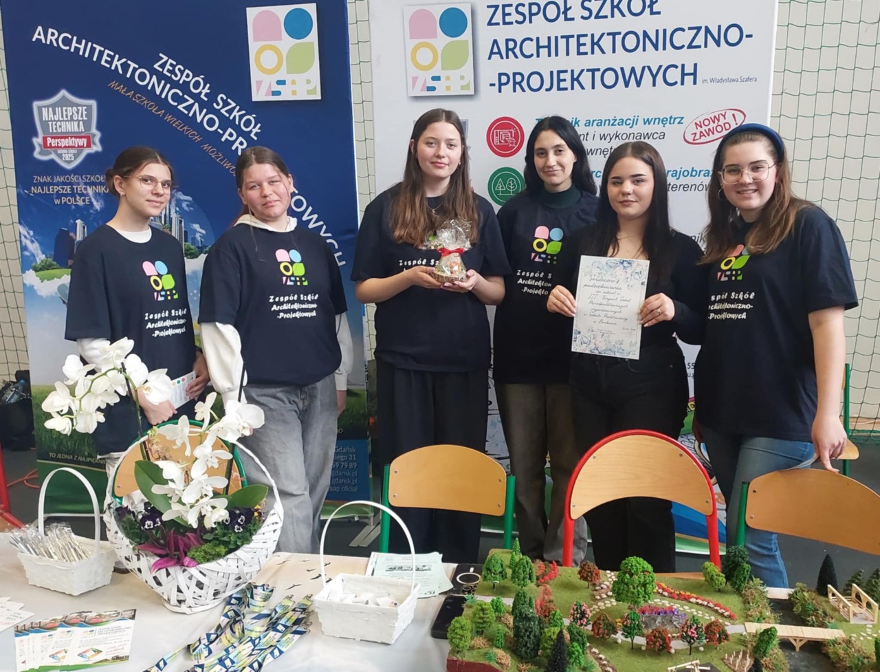 w-dniu-9-kwietnia-po-raz-kolejny-wzielismy-udzial-w-targach-szkol-606883.jpg
