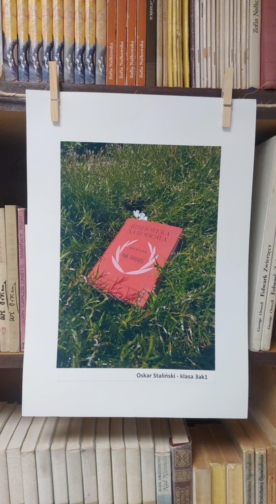 zapraszamy-na-wystawe-ksiazka-na-spacerze-626124.jpg